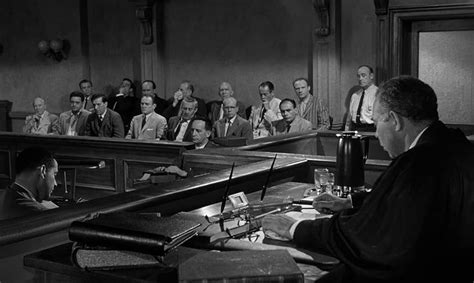 12 Angry Men –  Eine Geschichte von Gerechtigkeit und Zweifel im Gerichtssaal!