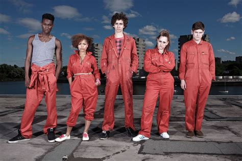  Misfits: Eine britische Superhelden-Serie voller düsterer Humor und Coming-of-Age-Drama!